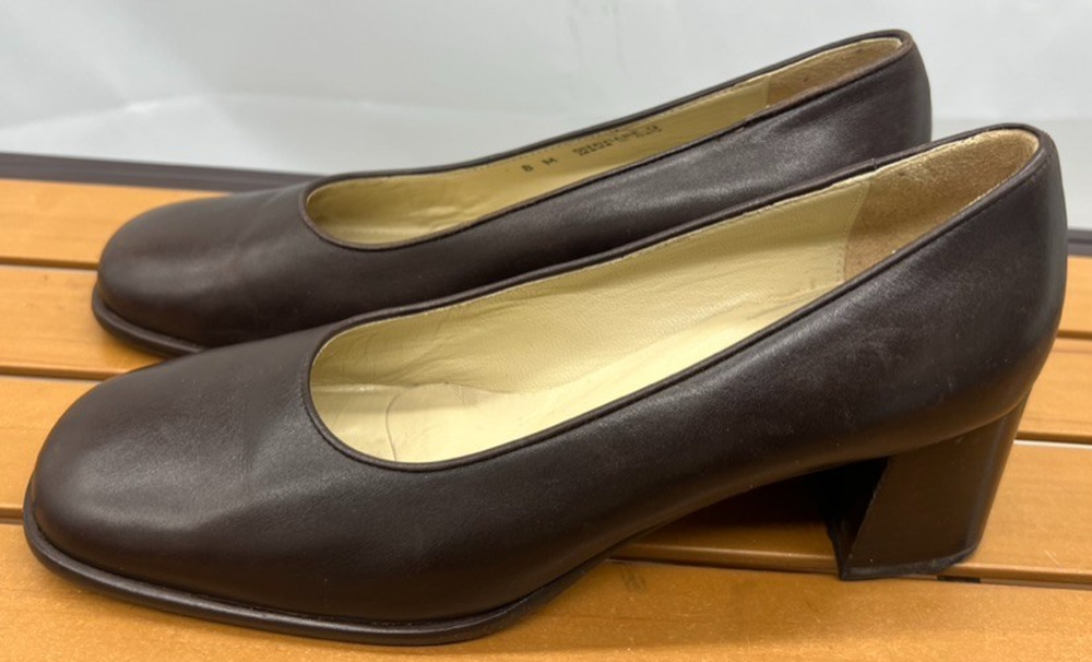 Bally Size 8 Brown Leather Square Toe High Block Heel Pumps